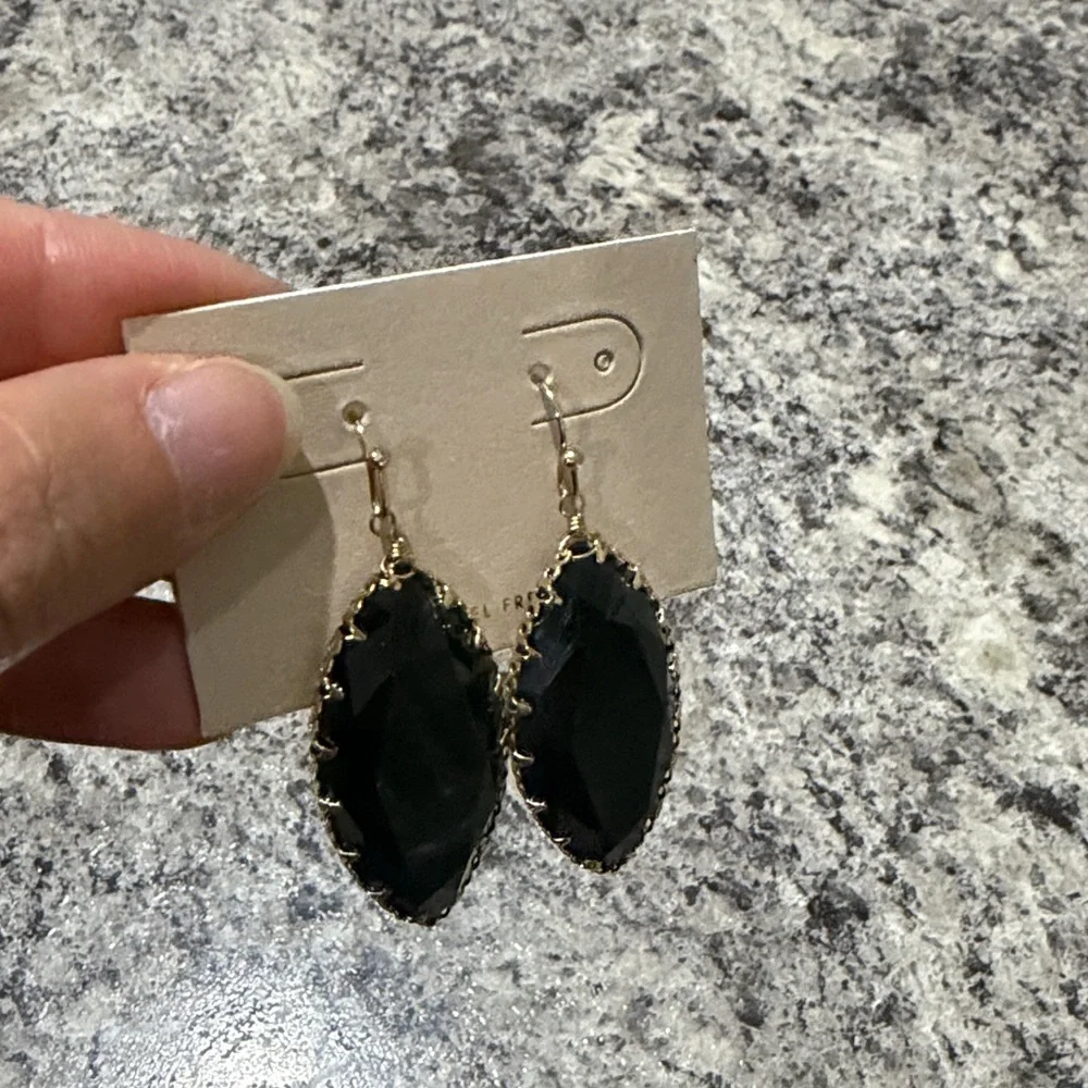 14th & Union Women’s Elegant Wire Wrapped Stone Black Drop Evening Earrings